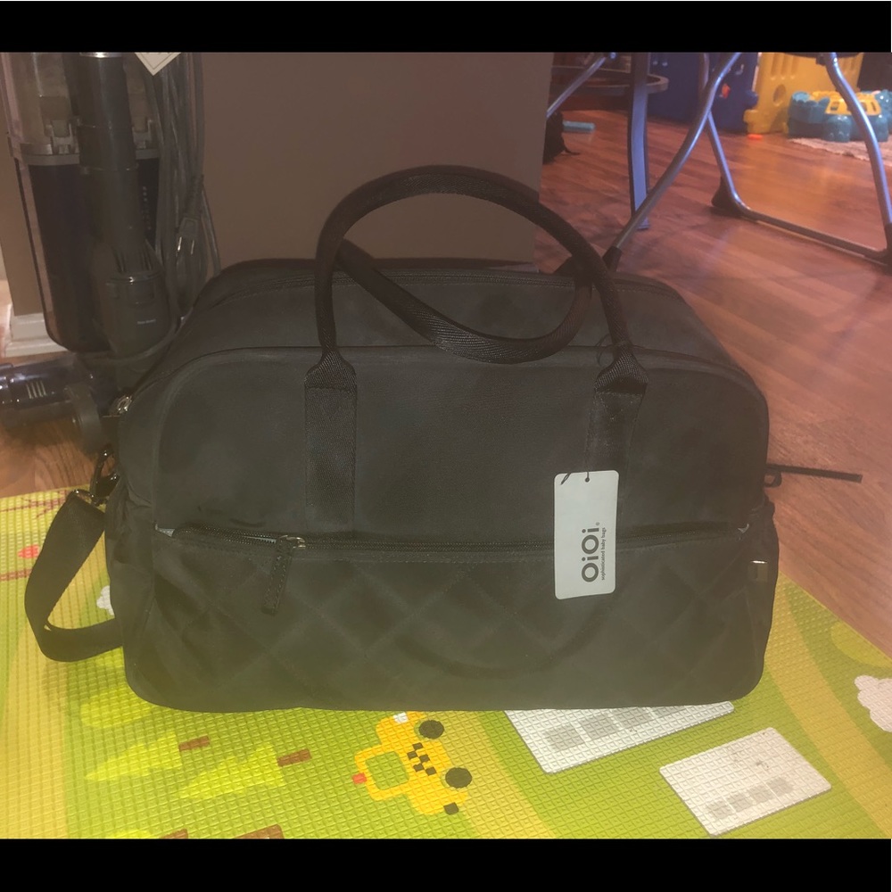 Oioi black carry all quilted diaper bag